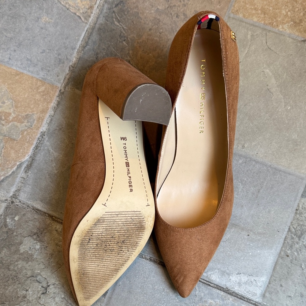 Tommy Hilfiger Brown Suede Pointed-Toe Pumps - Picture 6 of 11